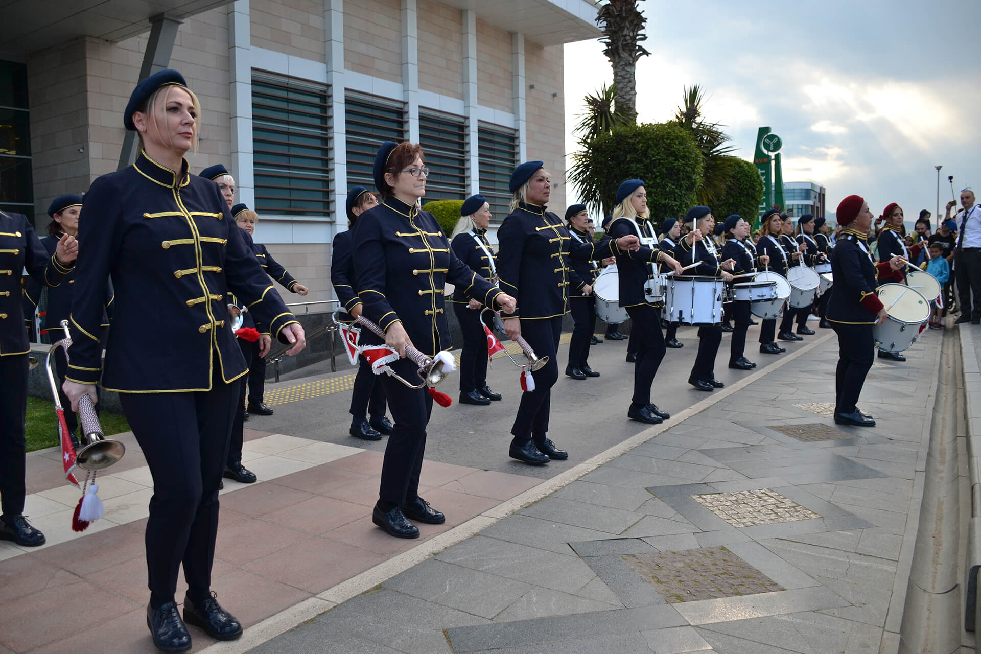 Cumhuriyet Kadınları Bando